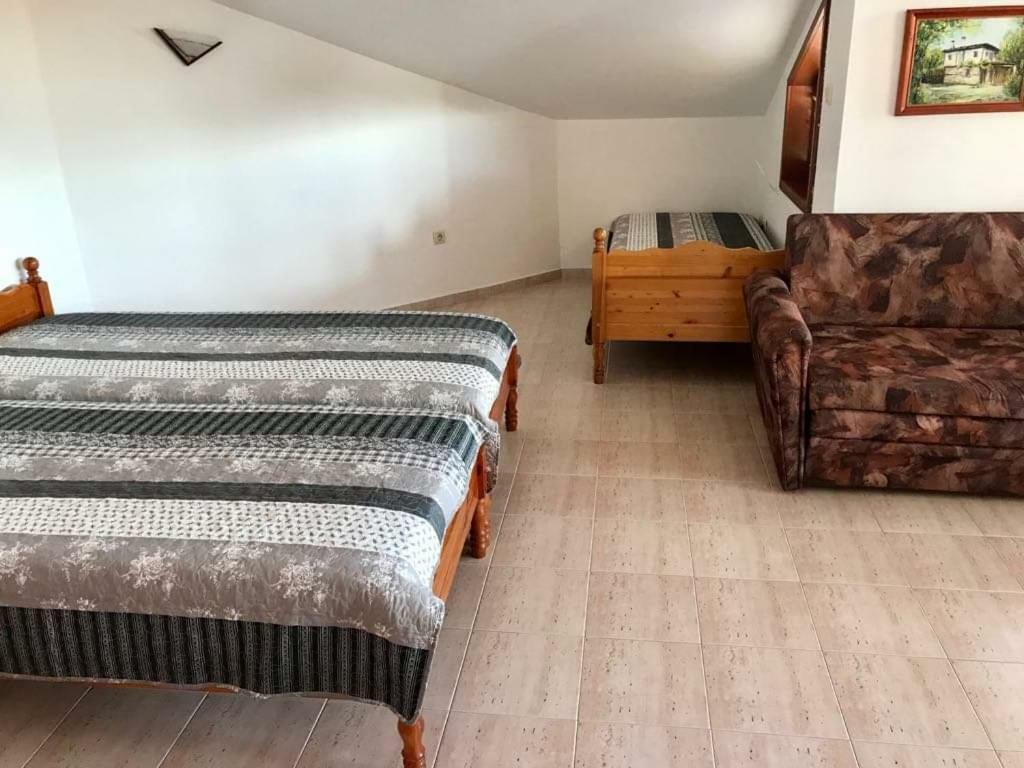 Студиа Мансарда Ненови Pomorie Exteriér fotografie